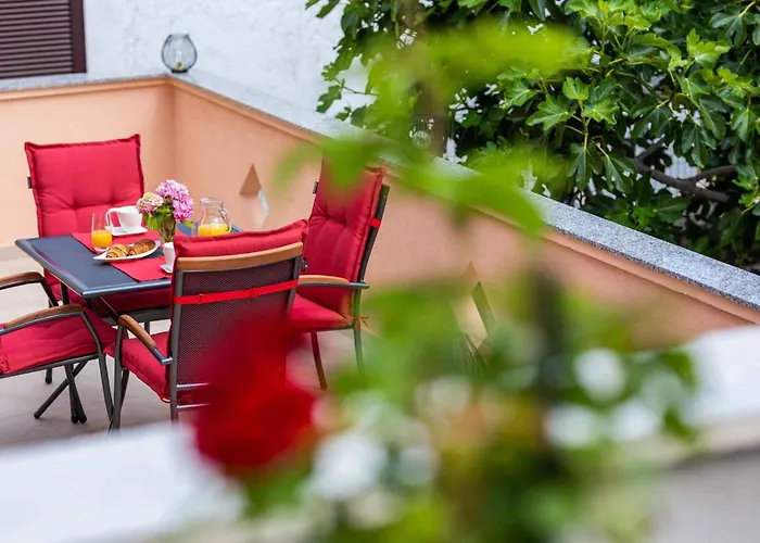 Holiday home Near In Vrbnik-insel Krk 45799 Vrbnik (Primorje-Gorski Kotar)