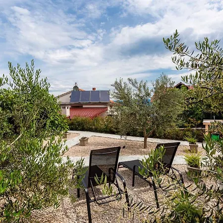 Vakantiehuis Near In Vrbnik-insel Krk 45799